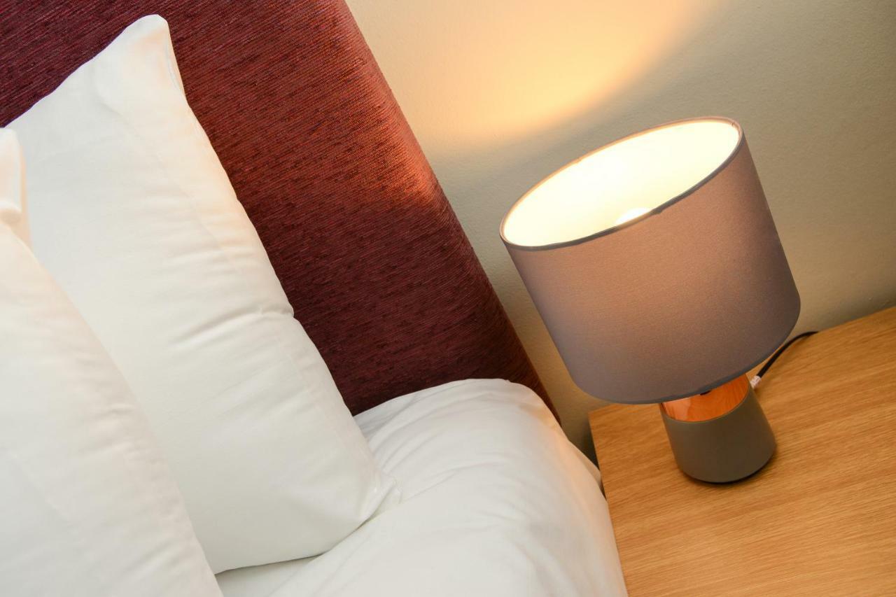 Cosy House In The Heart Of Beeston With Free Parking And Wifi Villa นอตติงแฮม ภายนอก รูปภาพ